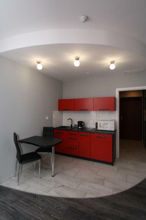 Poppy Apartment *